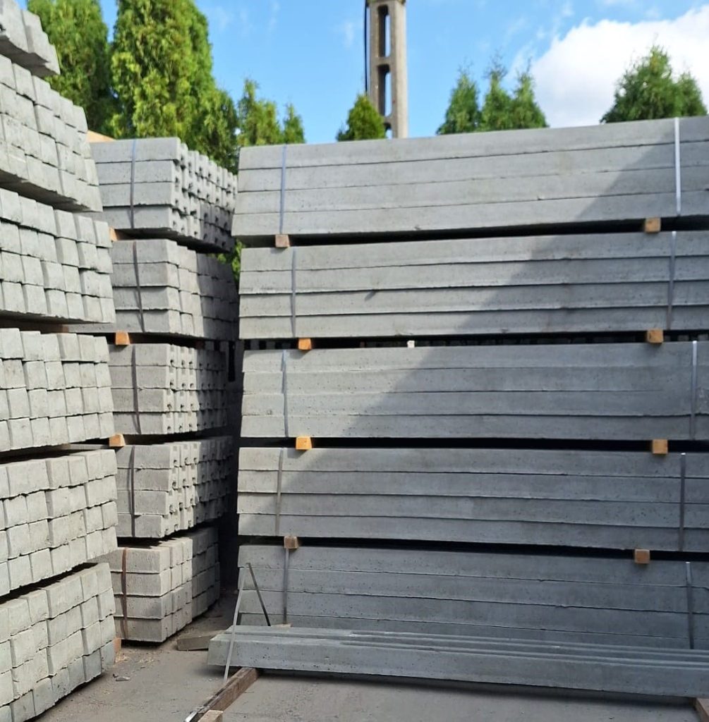 stalpi din beton
